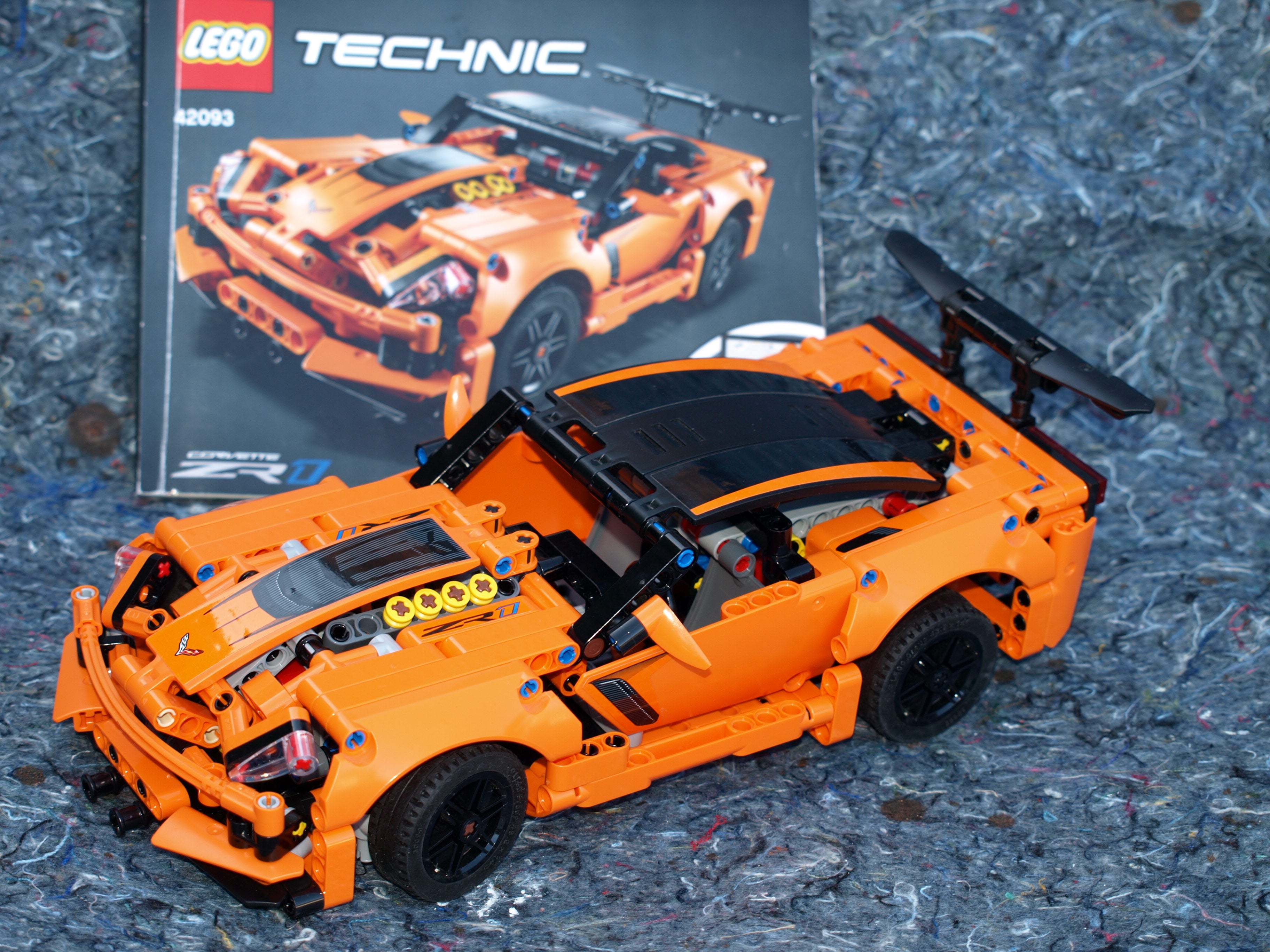 42093 Lego® Technic  Chevrolet Corvette ZR1