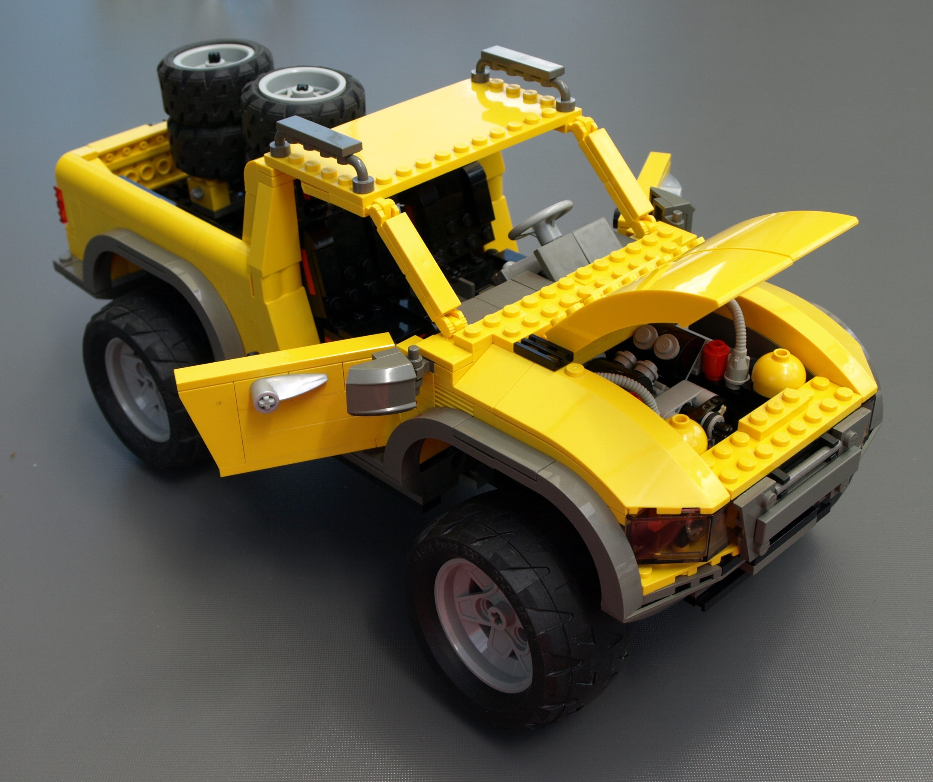4404 Lego® Designer Set „Land Buster + Motorrad „
